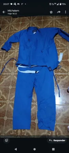 Kimono infantil