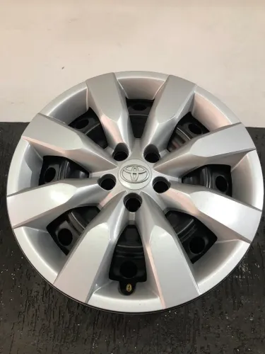 Jogo de rodas Aro 16 5x100 Polo fox Corolla com calotas por 800$