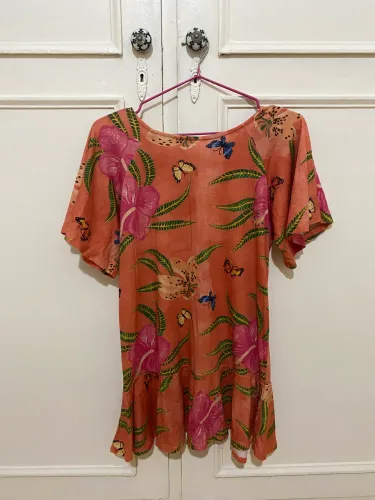 Roupas fábula Super conservadas 