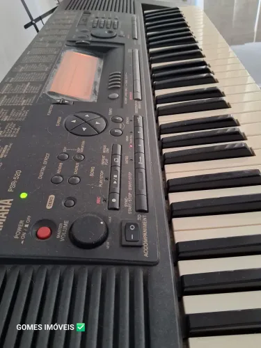 Teclado Yamaha PSR 520