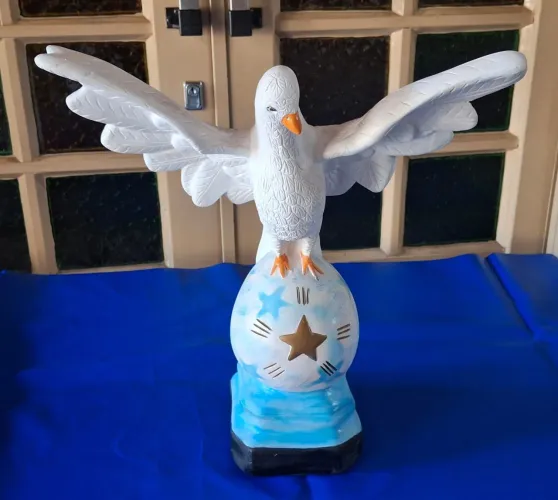 Pomba branca estátua do Divino Espírito Santo altura 37 cm