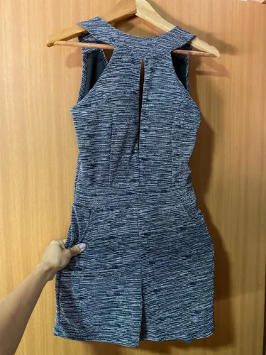 Macaquinho Novo Feminino com Bojo Bolso Decote Roupa Feminina_M/G