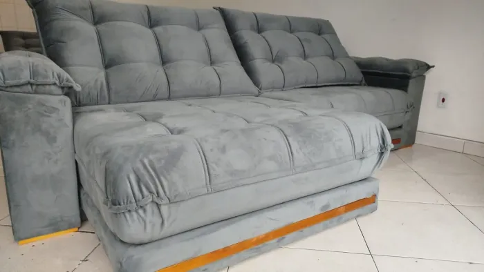 Sofá retrátil fofão molas ensacadas pillow top de 32cm 