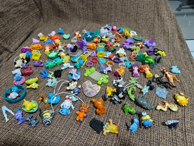 Coleção de Brinquedos Surpresa - Diversos Personagens! Mais de 50 brinquedos