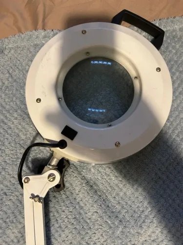 Lupa para estética com luz