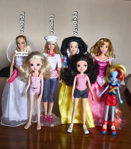Barbie variadas valor cada uma