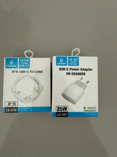 Fonte + cabo USB-C lacrados