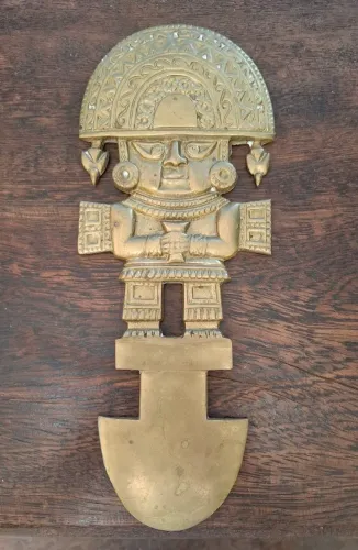 Escultura Decorativa Inca em Metal