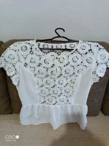 Blusas de renda