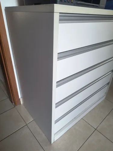Cômoda de marceneiro 