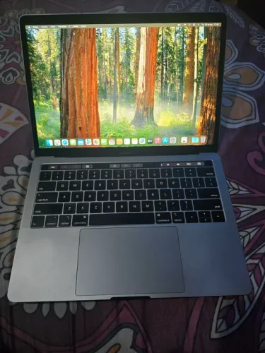 macbook pro 13 2019