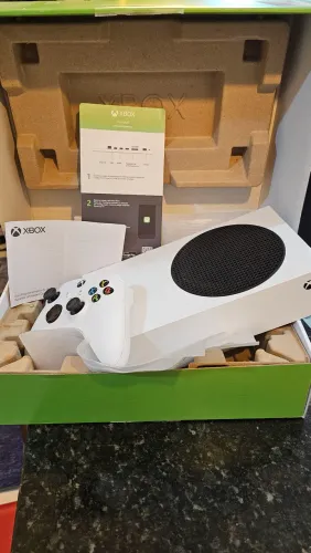Xbox Series S - Excelente estado