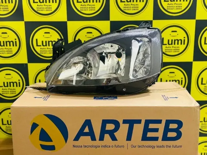 Farol Corsa Montana 2003 a 2010 Mascara negra Arteb - NOVO!!