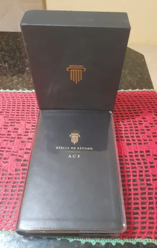 Bíblia de estudo acf usada excelente. 