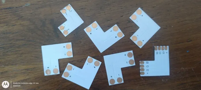 Kit 7 Emendas Curvas para Fitas de Led RGB e Monocromático Sem Conector