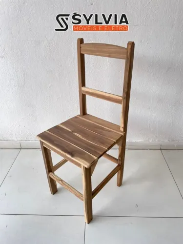Cadeira de Madeira Rústica