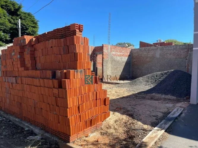 Direitos Casa em Construção com projeto de 3 dormitórios à venda, 170m² por R$ 190.000 - J