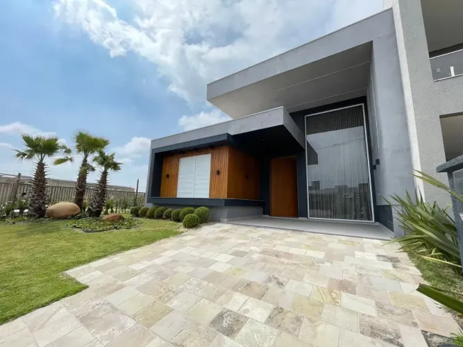 Casa a venda no condomínio Capão Ilhas Resort. Estuda entrada e prazo direto e imóvel no n