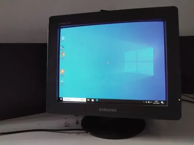monitor de tubo SyncMaster 794v