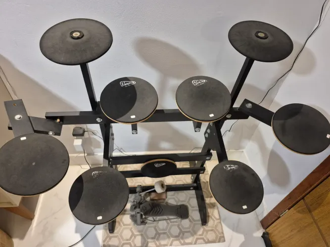 Bateria de estudo Vamper + pedal Yamaha