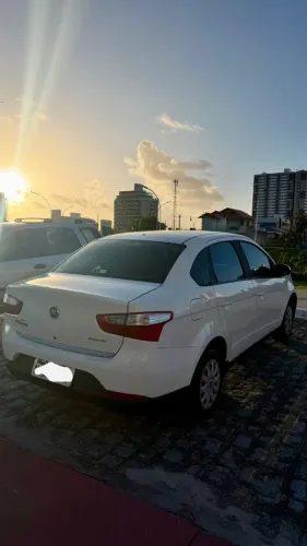 Fiat Grand Siena Attrac. 1.4 EVO F.flex 8V 2013