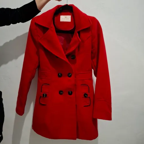 Sobretudo vermelho