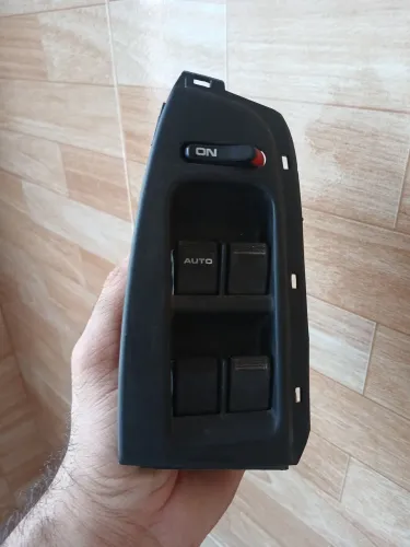 Central de comandos dos vidros elétricos Honda Civic original ano 2000