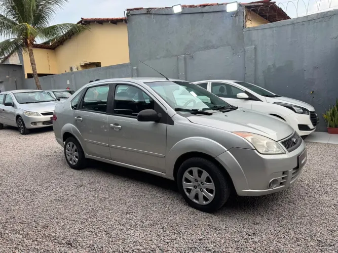 Ford Fiesta Sed. 1.6 8V Flex 4P 2010