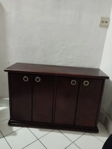 Aparador de Madeira com 4 portas