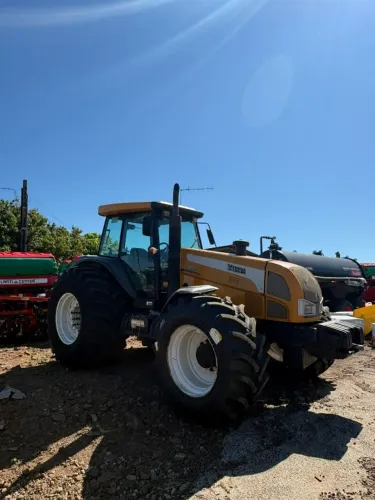 TRATOR MARCA VALTRA, MODELO BH 185/205i, ANO 2011