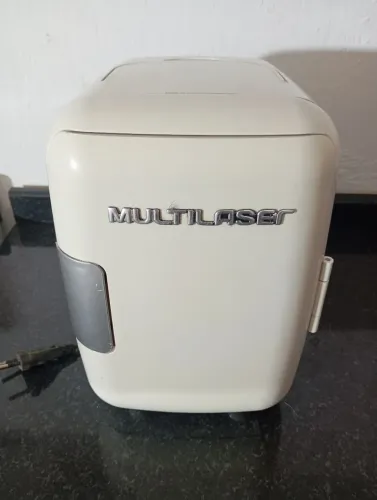 Geladeira portátil mini