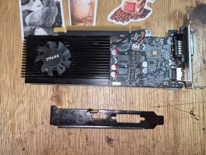 Placa de video ZOTAC GT 1030 2GB