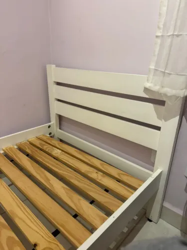 Cama tok stok