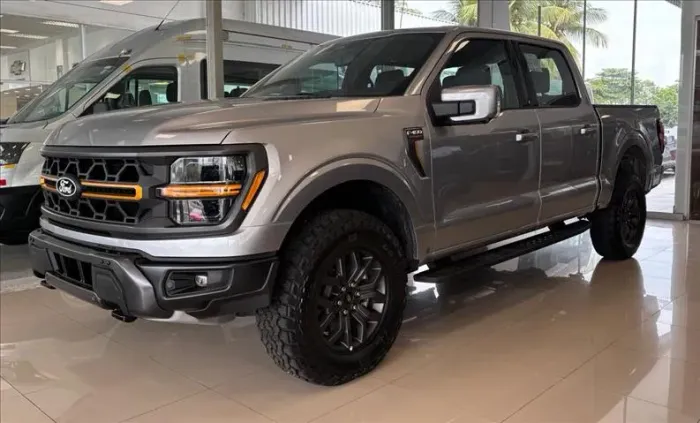 Ford F-150 Tremor 4X4 5.0 V8 2025