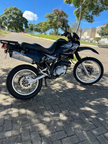 YAMAHA XT600e 2002, muito bem cuidada!