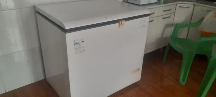 Freezer consul 300 lts super conservado.