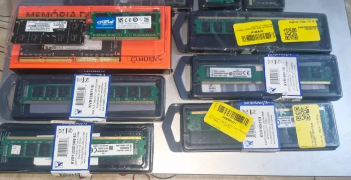 Vendo 12 memorias ram DDR3 e DDR4