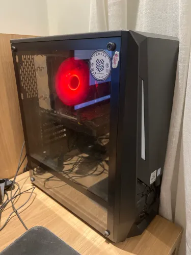 PC GAMER, GTX 1660 SUPER, 1TB240gB SSD, I5 9600KF, 16 RAM
