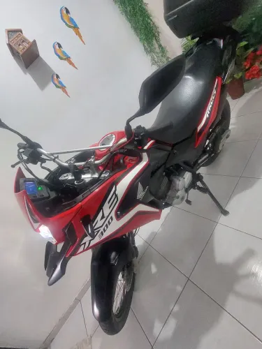 Vende-se xre 300 2019
