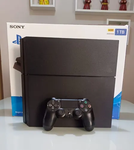 PS4 + 1 Controle - Revisado!