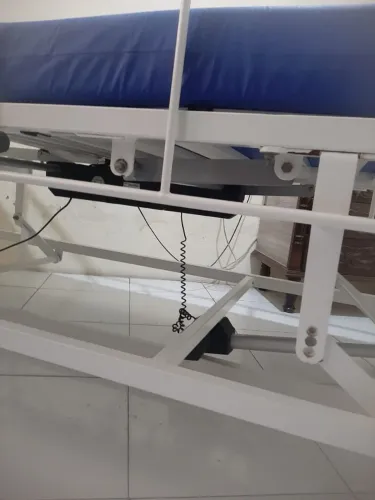 CAMA HOSPITALAR MOTORIZADA