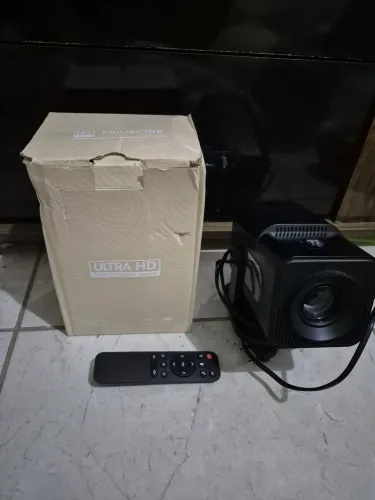 Projetor HY320 ULTRA HD 1 mes de uso ( aceito ofertas )