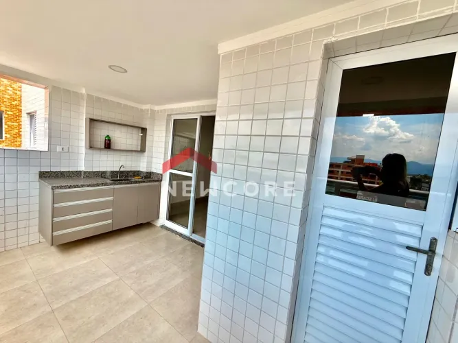 Apartamento em Rua Turiassu - Guilhermina - Praia Grande/SP