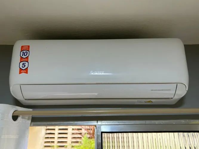 AR-CONDICIONADO SPLIT GREE INVERTER 9.000 BTUs - 220V | FRIO