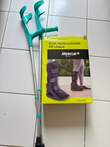 Muleta+bota ortopédica