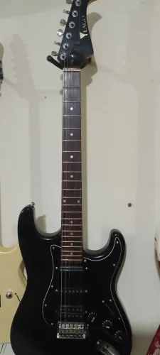 Guitarra Eagle strato