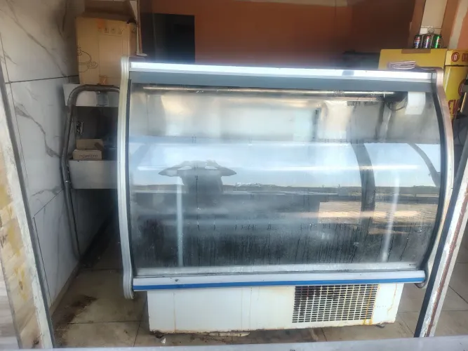 Vendo balcão frio ?