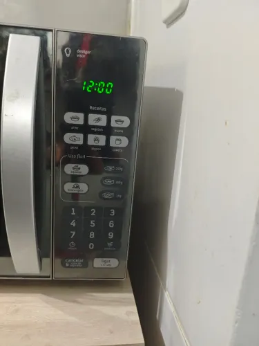 Micro-ondas Consul 20L Espelhado Inox (Modelo CM020BF) - Perfeito Estado