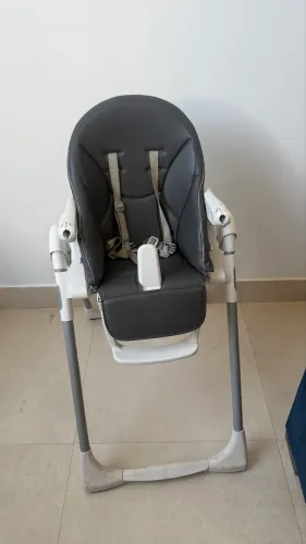 Cadeirinha de alimentação