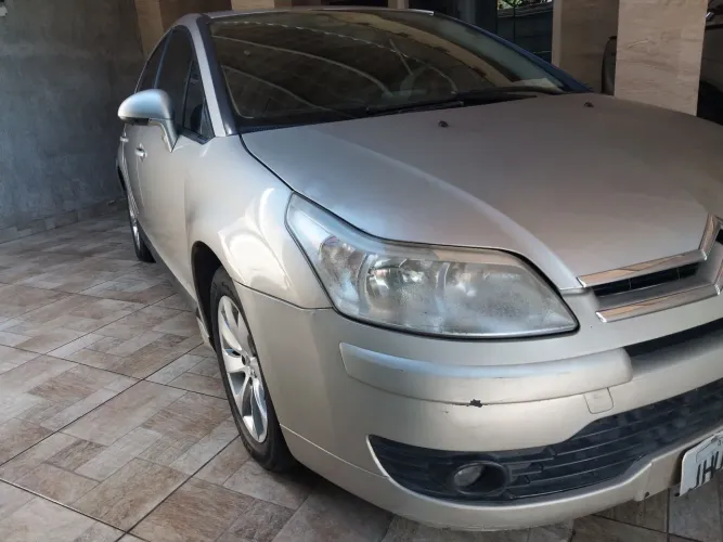 Citroen C4 GLX 2.0 Flex 16V 5P Mec. 2010
